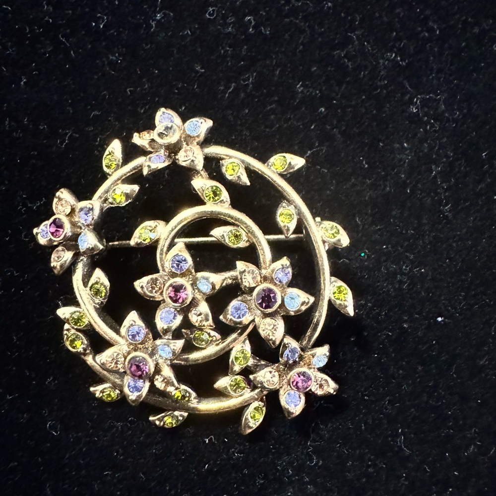 Vintage 1940’s Monet Floral And Vines Gold Toned Brooch with Multicolor  Accents